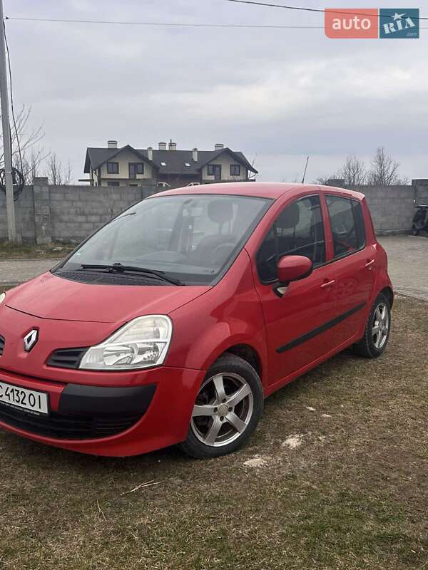 Хэтчбек Renault Modus 2010 в Львове