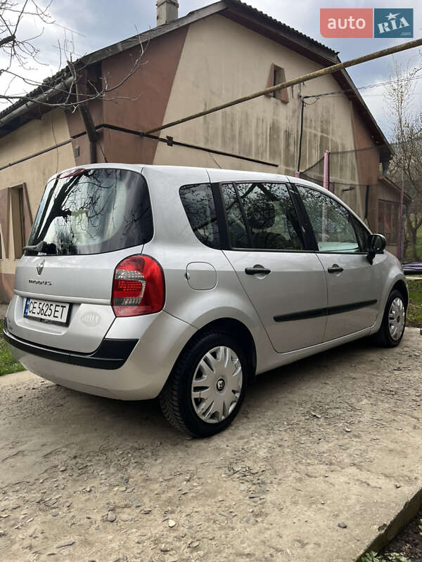 Хэтчбек Renault Modus 2008 в Черновцах