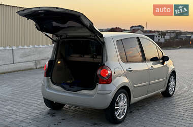 Хэтчбек Renault Modus 2005 в 