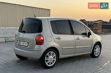 Хэтчбек Renault Modus 2005 в 