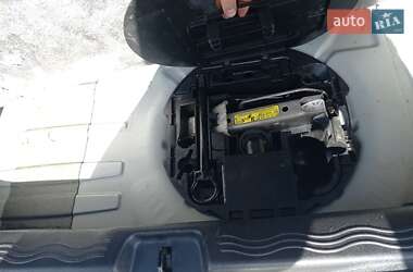 Хэтчбек Renault Modus 2006 в 