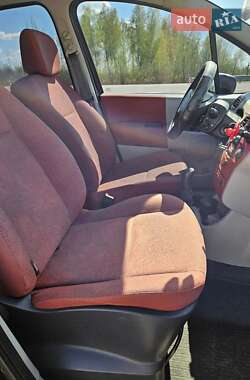 Хэтчбек Renault Modus 2004 в 
