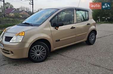 Хэтчбек Renault Modus 2004 в 