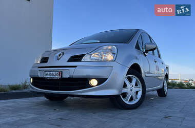 Хетчбек Renault Modus 2009 в 