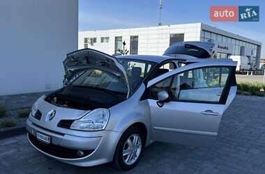 Хетчбек Renault Modus 2009 в 