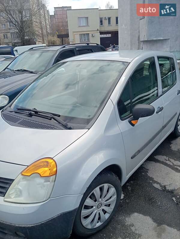 Хетчбек Renault Modus 2005 в Рівному