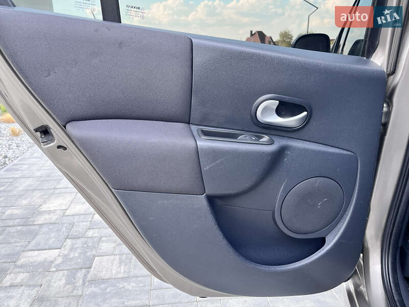 Хэтчбек Renault Modus 2008 в Луцке
