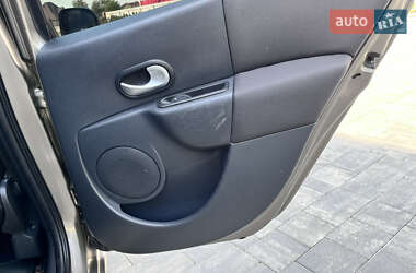 Хэтчбек Renault Modus 2008 в 