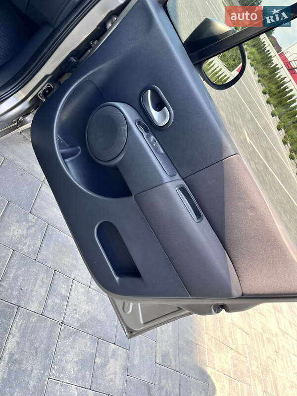 Хэтчбек Renault Modus 2008 в Луцке