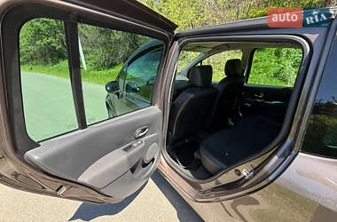 Хэтчбек Renault Modus 2012 в 