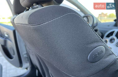 Хэтчбек Renault Modus 2009 в 