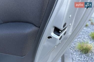 Хэтчбек Renault Modus 2009 в 