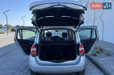 Хэтчбек Renault Modus 2009 в 