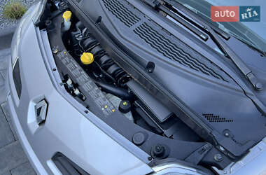 Хэтчбек Renault Modus 2009 в 