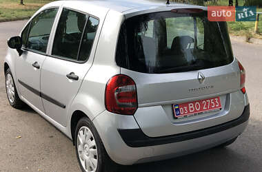 Хэтчбек Renault Modus 2009 в 