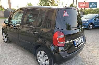 Хэтчбек Renault Modus 2009 в 