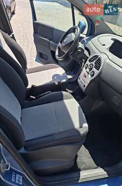 Хэтчбек Renault Modus 2009 в 