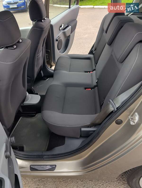Хэтчбек Renault Modus 2012 в Ровно