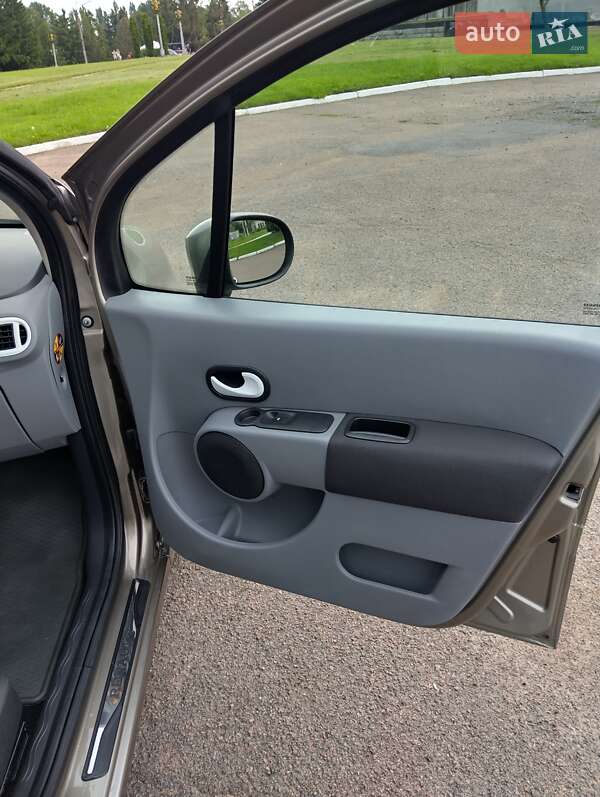 Хэтчбек Renault Modus 2012 в Ровно
