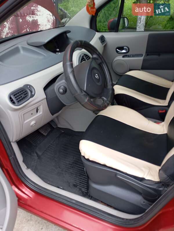 Хетчбек Renault Modus 2006 в Бориславі