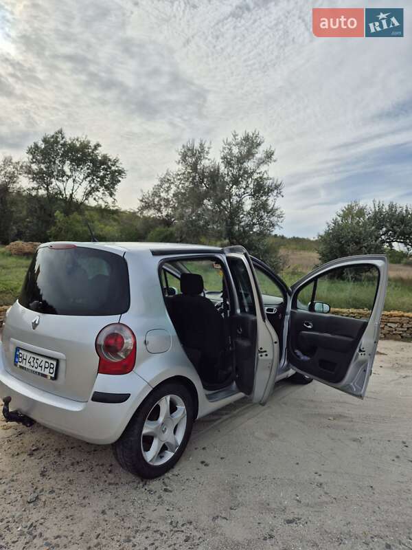 Хэтчбек Renault Modus 2006 в Арцизе