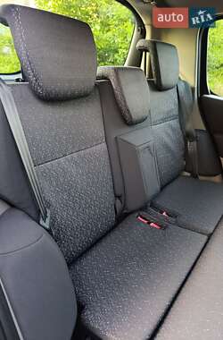 Хэтчбек Renault Modus 2005 в 