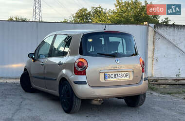 Хэтчбек Renault Modus 2004 в 