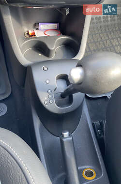 Хэтчбек Renault Modus 2009 в 
