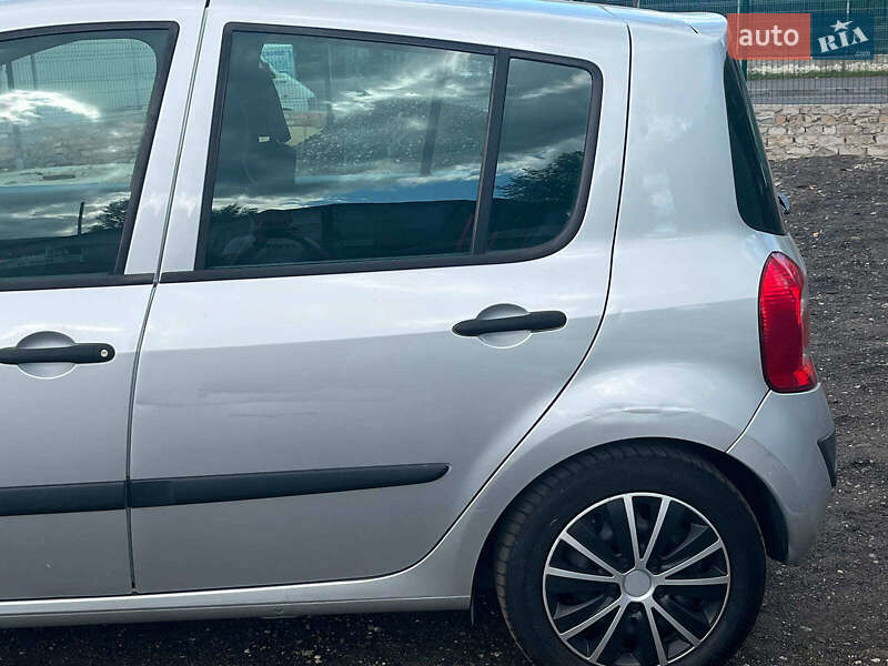 Хэтчбек Renault Modus 2009 в Киеве