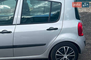 Хэтчбек Renault Modus 2009 в 