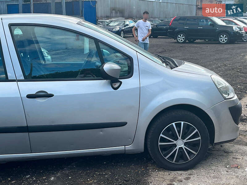 Хэтчбек Renault Modus 2009 в Киеве