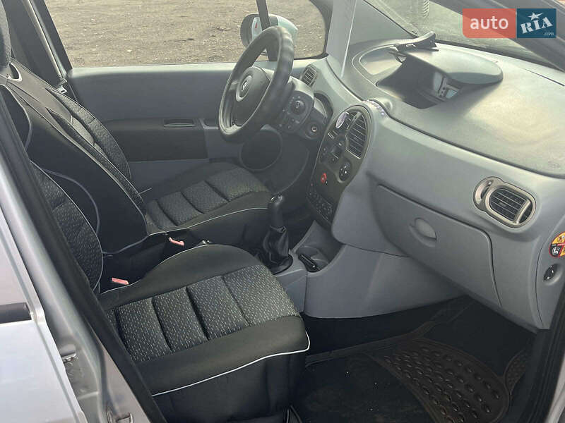 Хэтчбек Renault Modus 2009 в Киеве