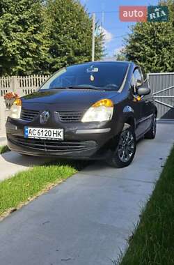 Хэтчбек Renault Modus 2004 в 