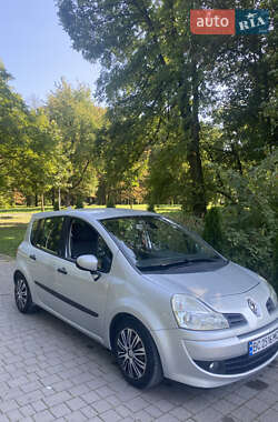 Хетчбек Renault Modus 2010 в Стрию