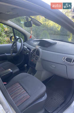 Хетчбек Renault Modus 2010 в 