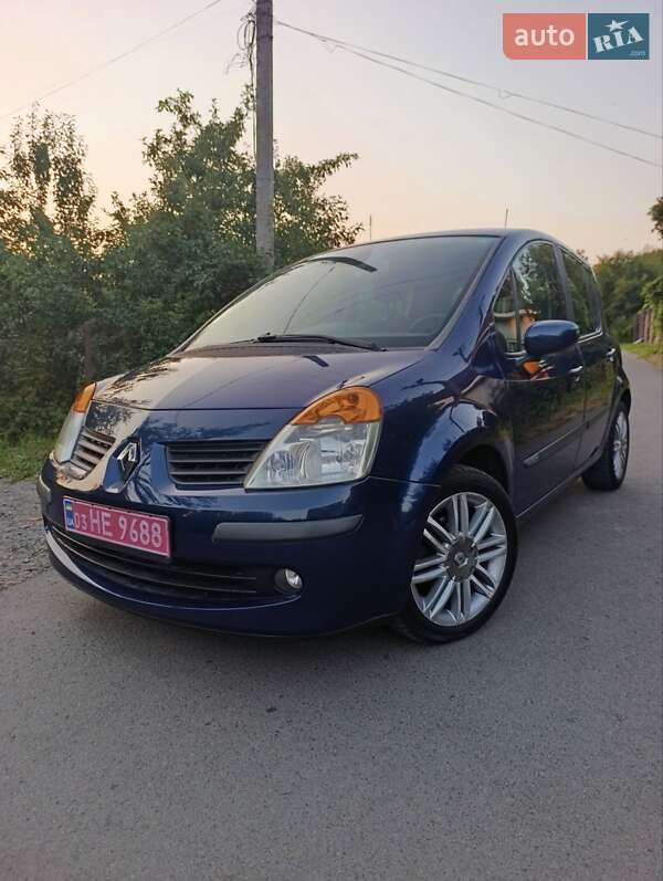 Хэтчбек Renault Modus 2005 в 