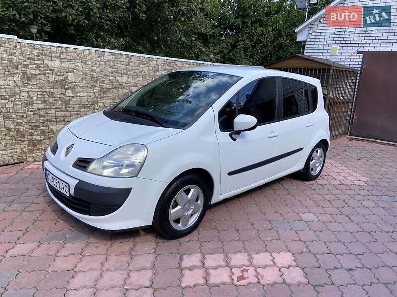 Хэтчбек Renault Modus 2011 в 