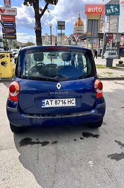 Хэтчбек Renault Modus 2005 в 