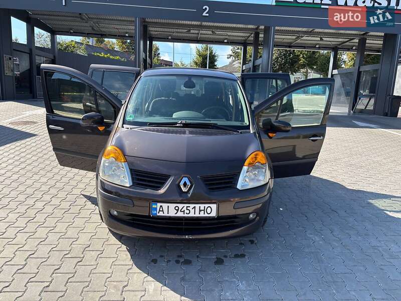 Хэтчбек Renault Modus 2006 в Ставище