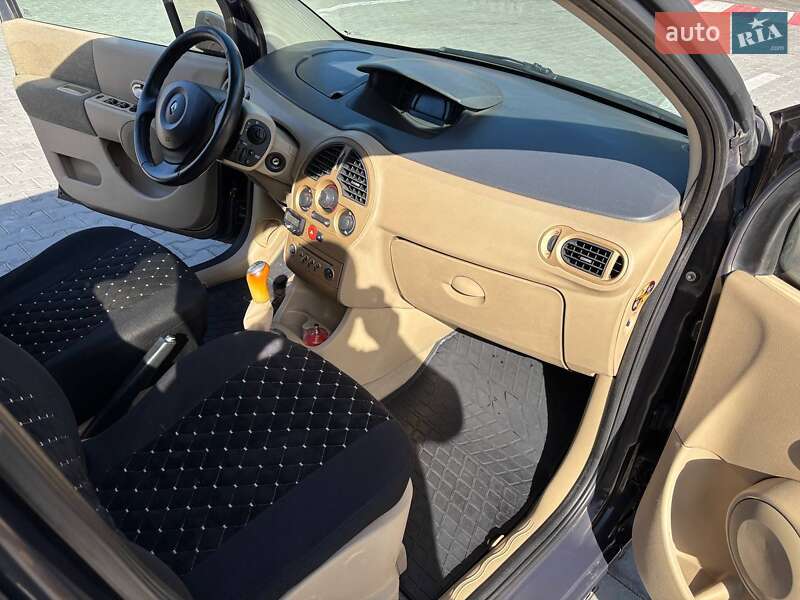 Хэтчбек Renault Modus 2006 в Ставище