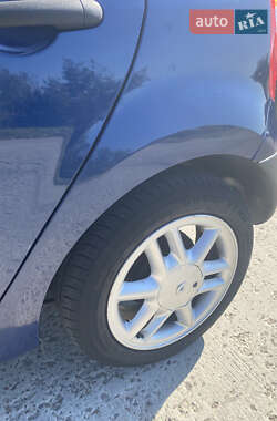 Хэтчбек Renault Modus 2005 в 