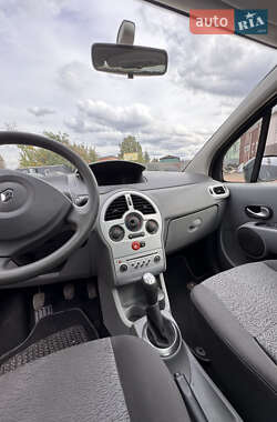 Хэтчбек Renault Modus 2008 в 