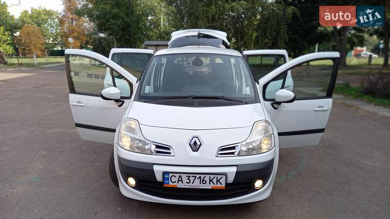 Хэтчбек Renault Modus 2012 в 
