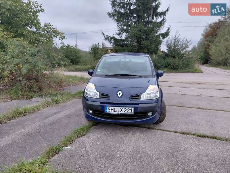 Хэтчбек Renault Modus 2009 в Надворной