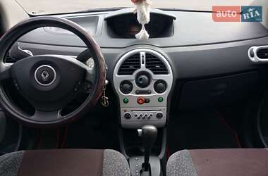 Хэтчбек Renault Modus 2006 в 