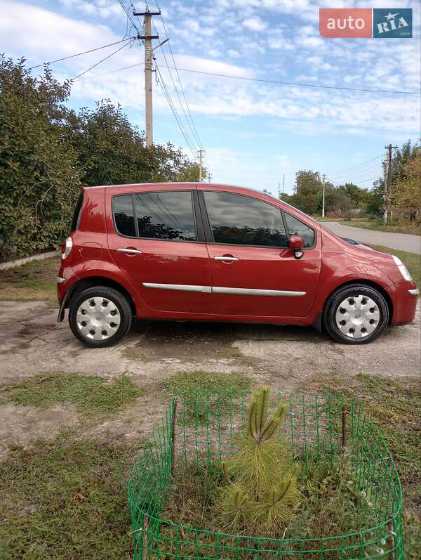 Хэтчбек Renault Modus 2006 в Кривом Роге