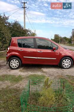 Хэтчбек Renault Modus 2006 в 
