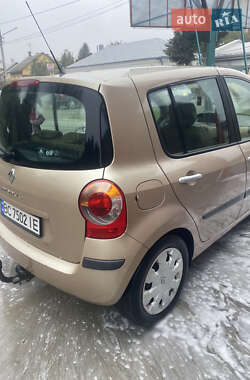 Хэтчбек Renault Modus 2005 в 