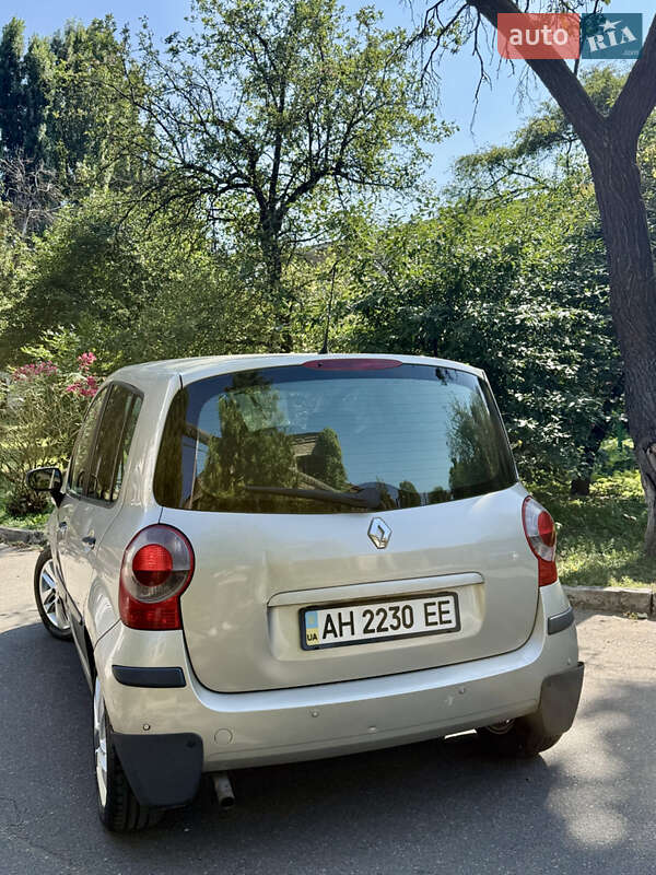Хэтчбек Renault Modus 2008 в Киеве