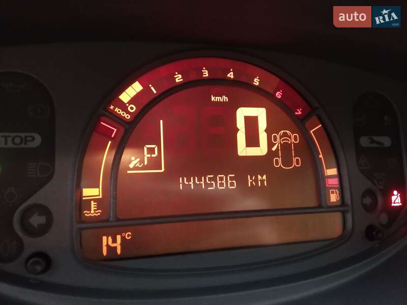 Хэтчбек Renault Modus 2006 в Виннице